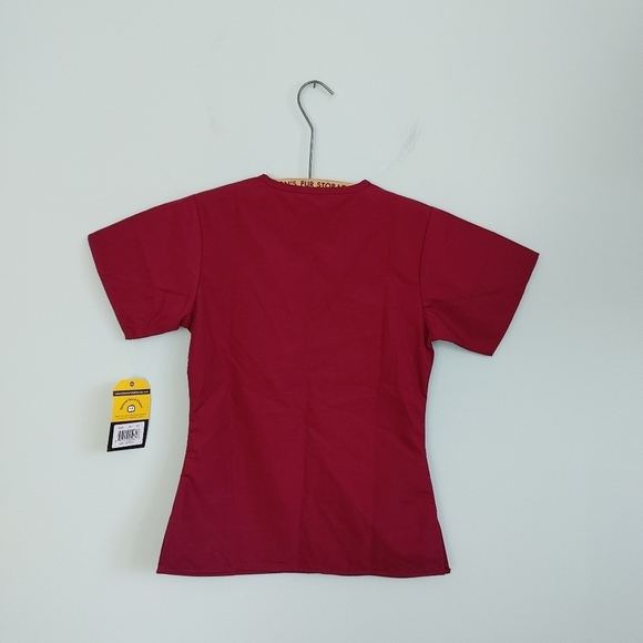 Wonder Wink | scrub top - Picture 6 of 7